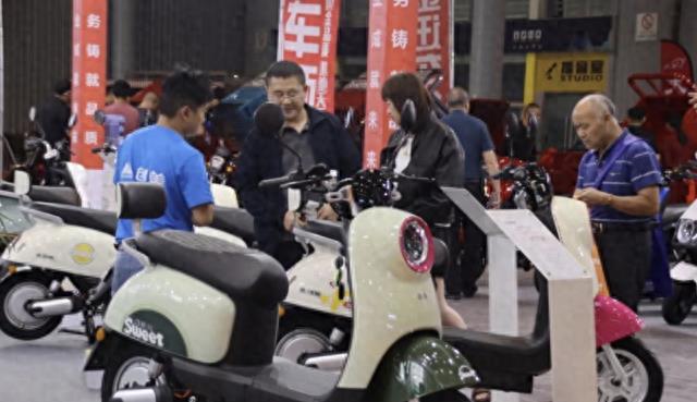 电动车“十大品牌榜”更新，第一名已易主，这次不再是雅迪、爱玛