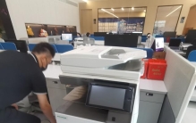 分享文乐办公和得力办公对比文乐办公办公桌选购要点