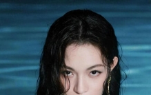 从无名素人到大佬力捧，钟楚曦凭什么横扫娱乐圈资源？