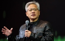 为什么英伟达能卡住全世界脖子？答案藏在那个“没人要的方向”里