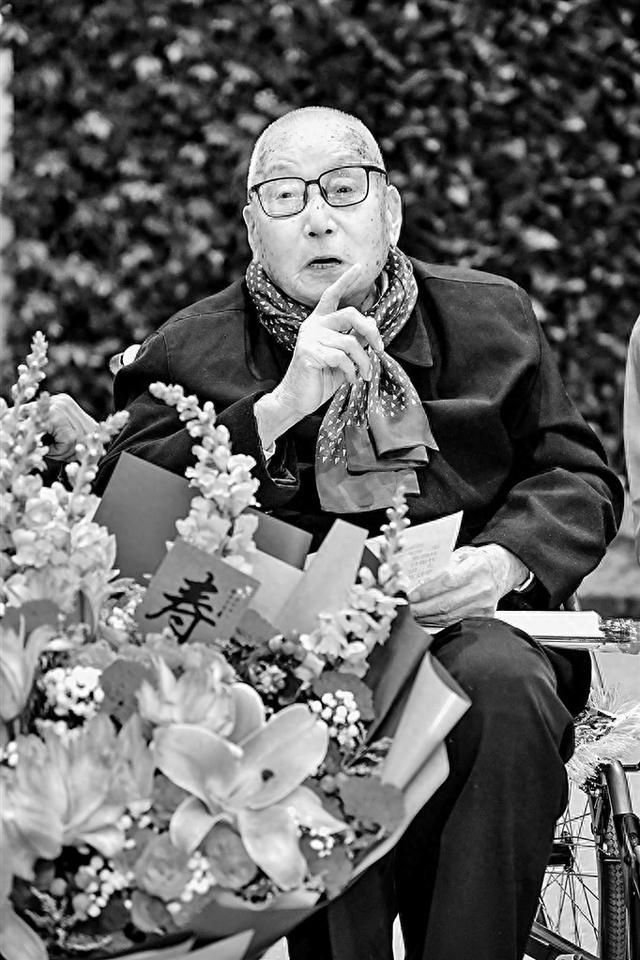 躬身求真知 潜心著文章——魏心镇与中国工业地理学