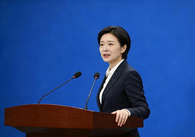 凌晨3:28王炸! 县城一夜冒出千家"企业会客厅", 取代房子诞生批新富