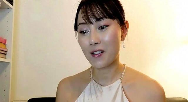 令人唏嘘!从港姐高材生到网售大尺度私照,是谁把她逼到这一步?