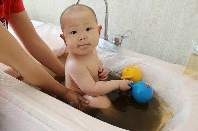 宝宝脾胃虚弱泡药浴有效吗?草本原材温和配方优选,2026 热门泡澡包排行,安全调理更放心