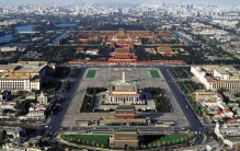 世界最大城市中心广场，承载国人的家国情怀，是国家象征与精神地