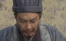 街亭的那个深夜，诸葛亮斩的不是马谡，是自己最深的恐惧