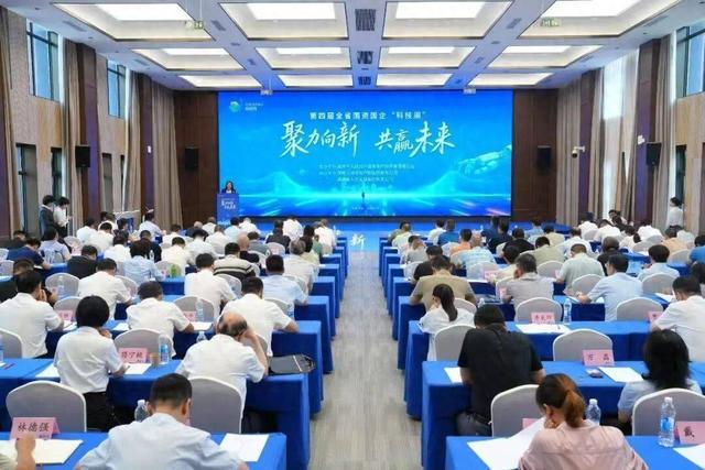 网红长沙㉝丨科技周里再看长沙:如何从“跟跑”冲向“领跑”?