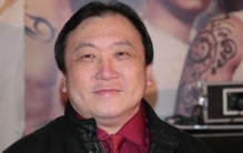 王晶71岁生日，曾和不少娱乐圈的人有矛盾，这次生日过得还算体面