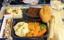 航空公司飞机餐排行，这6家公司榜上有名，可以掐着饭点买机票
