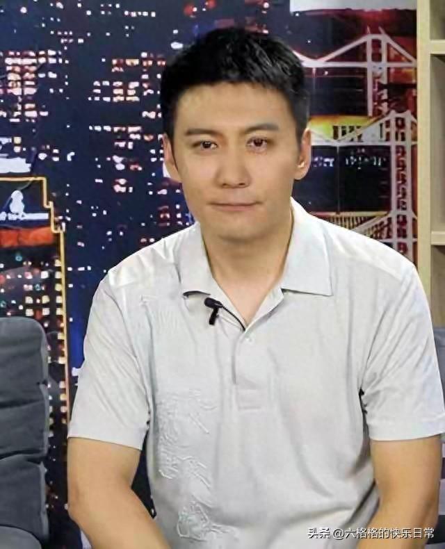 塌房潮里谁能独善其身？这对姐弟恋藏着娱乐圈最缺的底牌