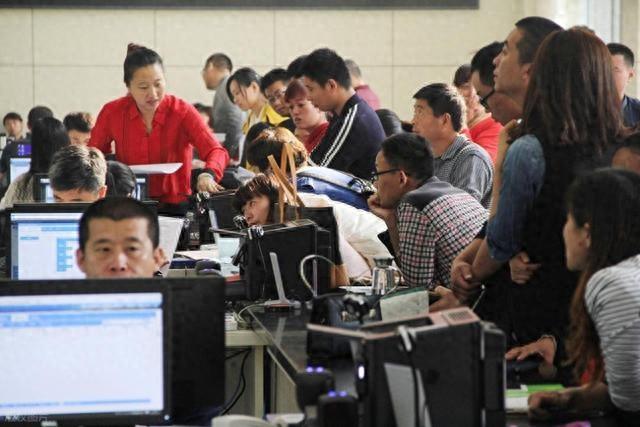 科技股最危险信号:非涨太多,而是所有人站在同一边