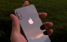 iPhone X横空出世：商业史上最疯狂的一次"烧船"
