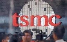 荷兰人不敢狂了，高盛调研ASML，中国光刻机订单成最重一点