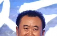 八年输光2000亿，丢了万达，被追债36亿，王健林输了帝国赢了体面