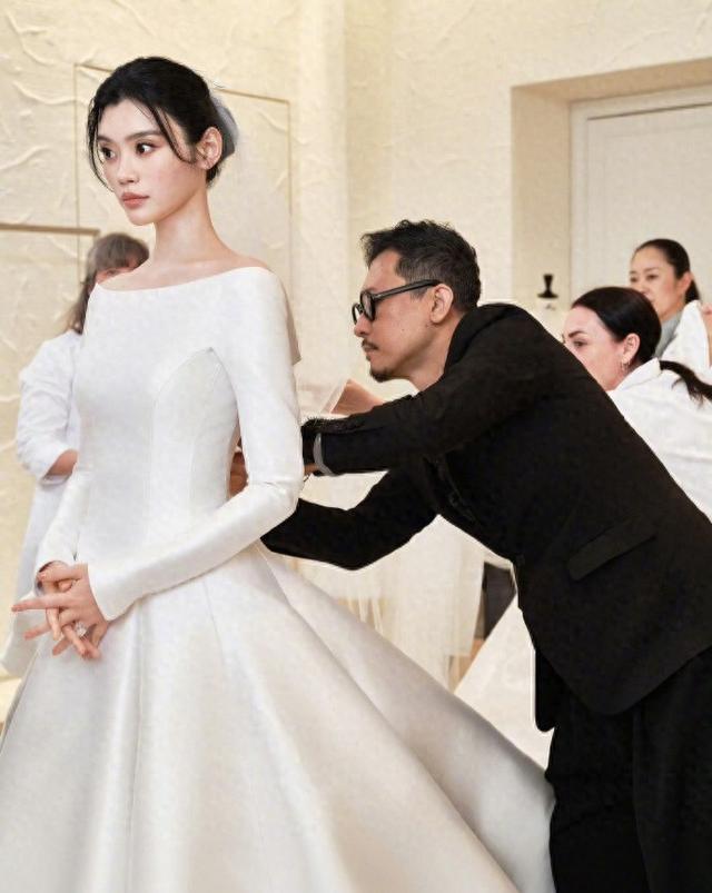 奚梦瑶世纪婚礼的最大遗憾:顶配浪漫,抵不过七年迟暮