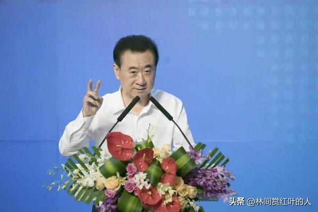 八年散尽千亿商业版图,负债36亿的王健林,输了帝国却赢了体面