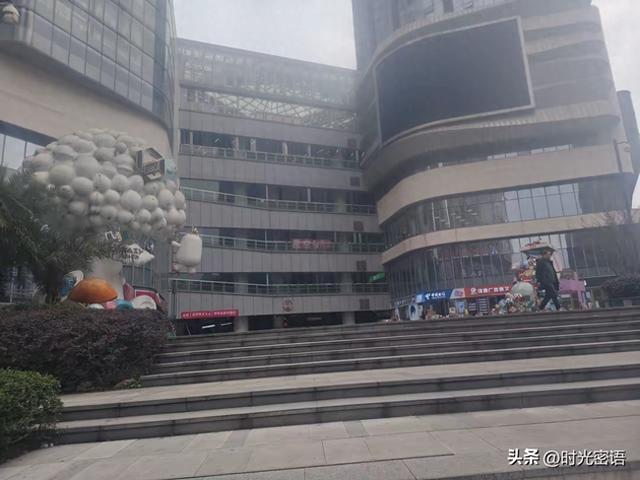九龙坡最"意难平"的商业——杨家坪中迪广场，一手好牌打得稀烂！