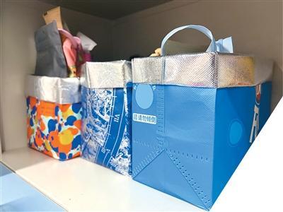 年轻人为啥开始攒“外卖袋”?