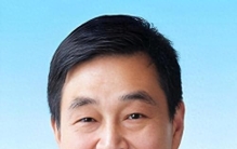刘永行：兄弟分家后，他选了最苦的路，却成了中国最“硬”的老板