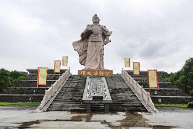 韩信到底有多狠？从“胯下之辱”到封王，他的人生比爽文还离谱