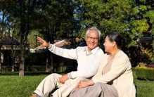 别拿命换房，确诊才知健康最贵？你当下缺什么，什么才是世界