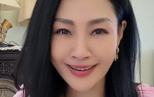 陪玩陪睡只是皮毛，杨幂之后又一女星爆料内幕，50多岁都没放过