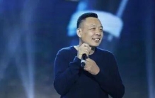 最会分钱的老板，把40亿散尽之后，给自己留了三条规矩