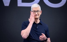 最高涨25%！苹果突然全球涨价，iPhone暂时“逃过一劫”：AI的“芯片黑洞”正在吞噬消费电子