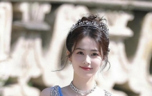 白鹿20万浓妆翻车，背后金主竟是明星自己？跑男妆造“天价”内幕全曝光