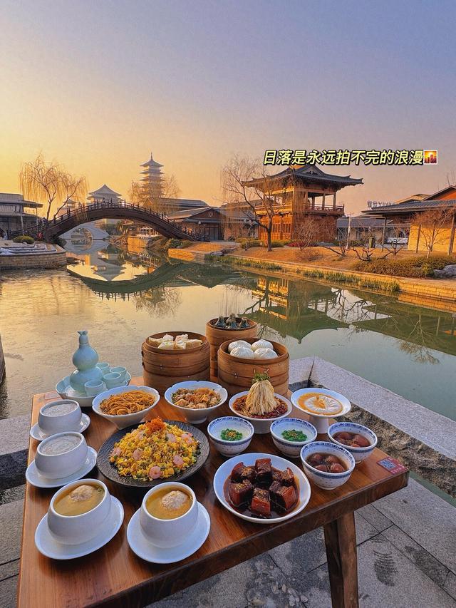 “打得地上爬，就找八棱麻”，又叫接骨草，农村房前屋后常见植物