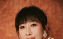 任素汐拒绝被捧杀：全网拉踩女星成风，她一句话戳破娱乐圈最丑陋真相