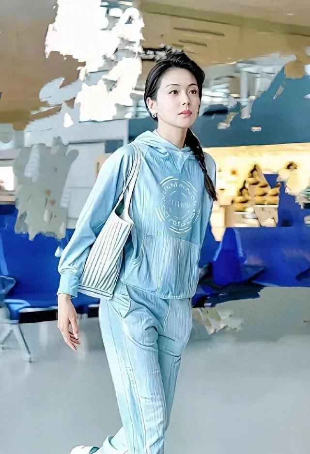 47岁刘涛意大利生图流出:人到中年,最高级的体面,是从不认命