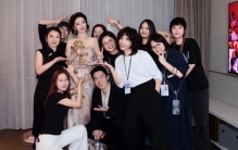 杨紫白玉兰庆功宴人脉曝光，为何半个娱乐圈为她撑腰，真相竟如此现实