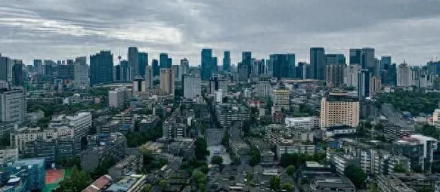 全球最大城市不是纽约东京,而是成都吗?足足相当于136个巴黎!