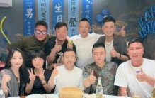 没有山珍海味无巨星站台，潘长江生日宴，揭开娱乐圈最现实的一面