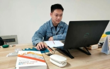 宿舍最不起眼的老五，靠五万做标准件四年赚两百万？