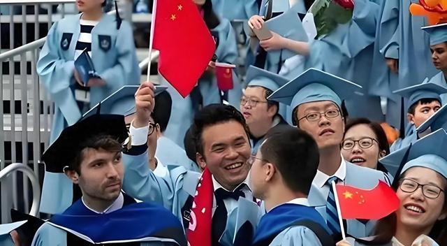 西方也很纳闷,明明精英都往美国跑,为什么中国却反而越来越强?