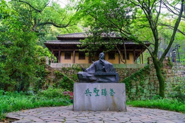 2500年前,一个逃亡者写下了人类最恐怖的战争说明书