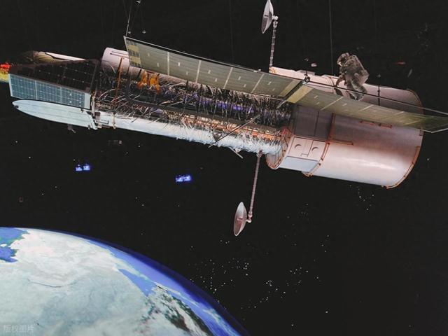 不可思议:根据韦伯望远镜观测,我们的宇宙有可能在一个黑洞中