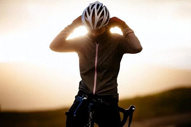 除了耐克和阿迪,试试这 5 个可以穿去健身房的品牌