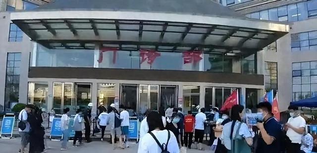 年收入两百亿,每天手术800台,世界最大医院,居然在中国郑州?