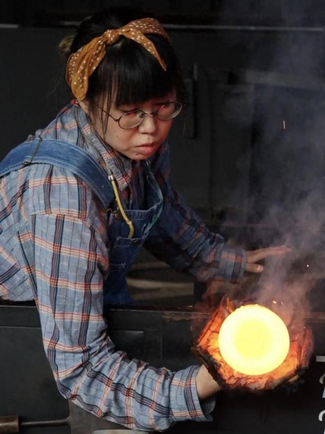 90后海归女硕士,做全国最冷门的职业,意外火出圈