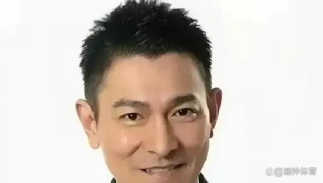 刘德华那张4000万支票,撕开了娱乐圈最凉薄的一层皮
