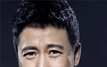 嫌钱多？张国强摔合同那一刻，娱乐圈的“规矩”就该改写了