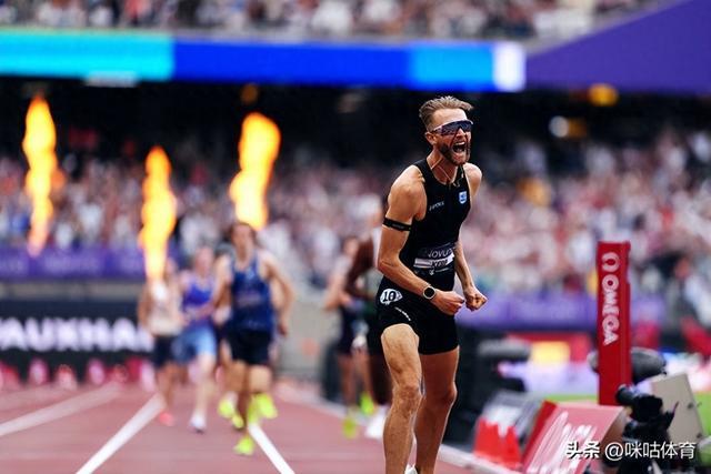 3分42秒66！科尔打破1英里27年尘封世界纪录，英伦夜空见证新王！