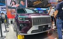 WAIC汽车大洗牌：世界模型开战，无图L4量产，燃油老车原地复活
