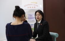 “选爸爸还是选妈妈？”一位女法官听见孩子没说出的真心话
