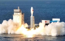 火箭为什么非要跑到东海去打？引力一号一箭9星，答案藏在残骸里