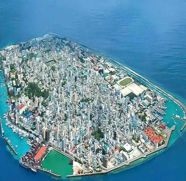 世界“最拥挤”首都：人口密度是北京75倍，面积却没我国一个村大