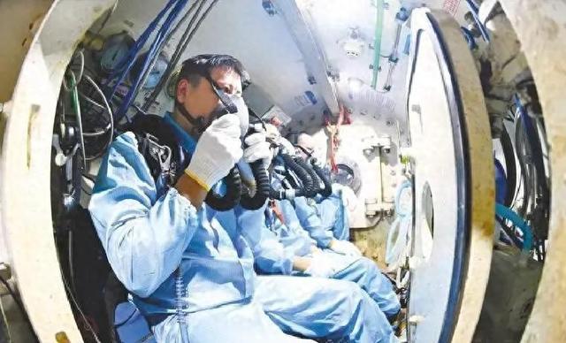 海下64米，世界最长海底高铁隧道完成批量“换牙”